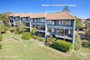 Mintee 1 by Discover Stradbroke